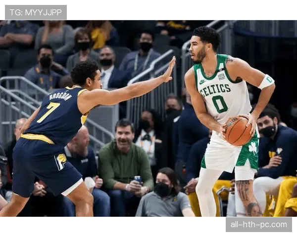 比赛用球规则，裁判如何判断合规并决定更换时机